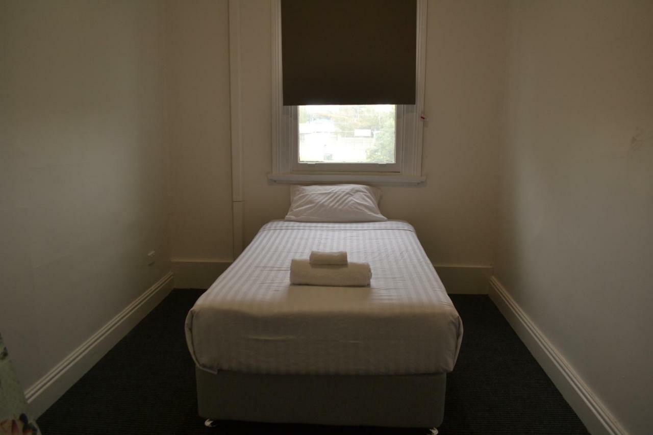 Garden Hotel Dubbo Extérieur photo
